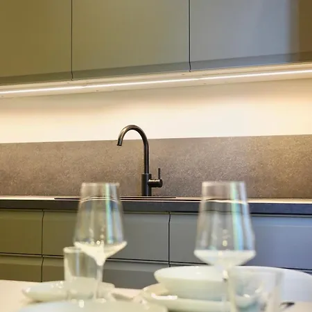 Luxurioese Stadtvilla Naehe Duesseldorf & Koeln & Essen - Messe Appartement *